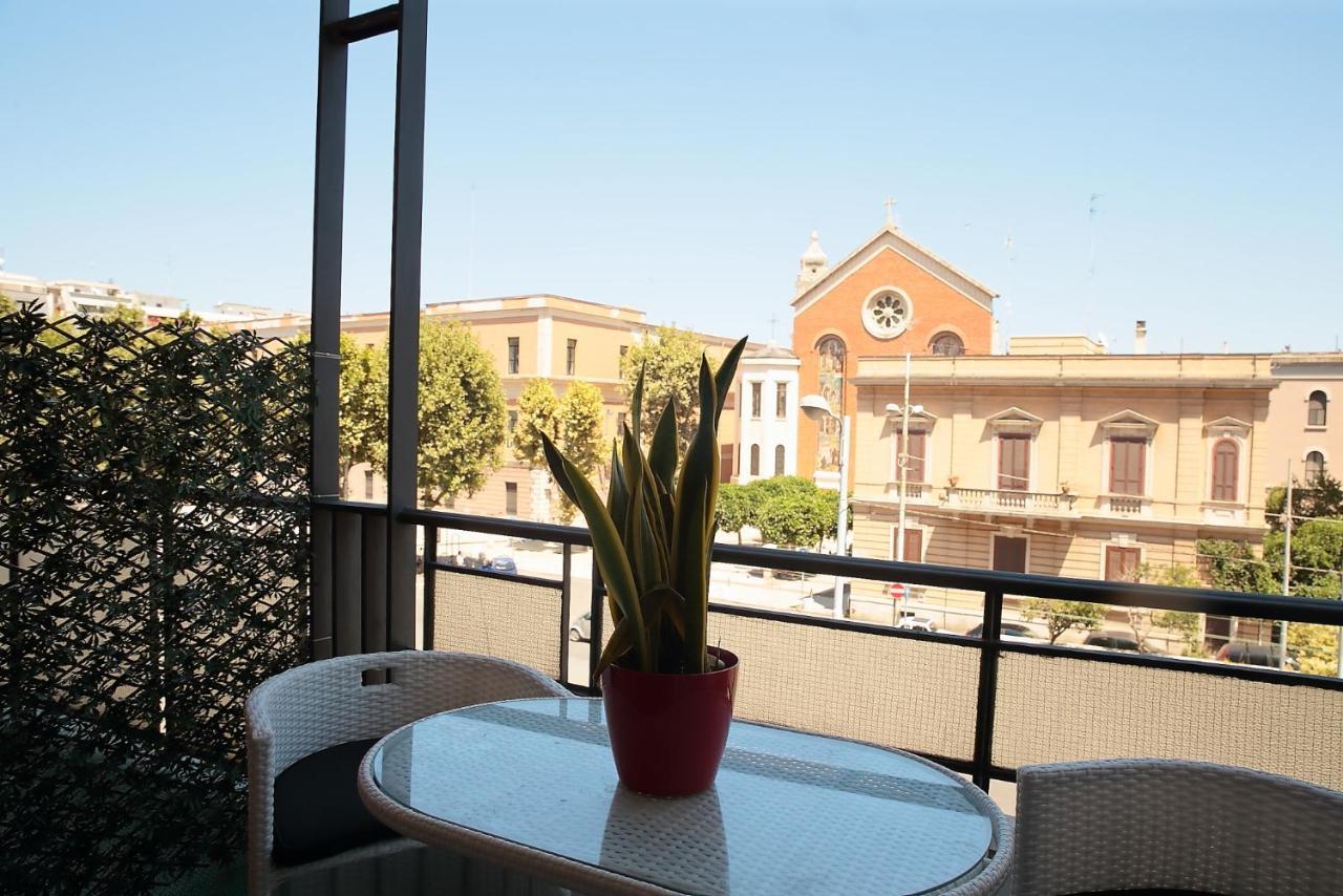 فندق L.T. Savoia Palace & Cavour C.L. باري المظهر الخارجي الصورة