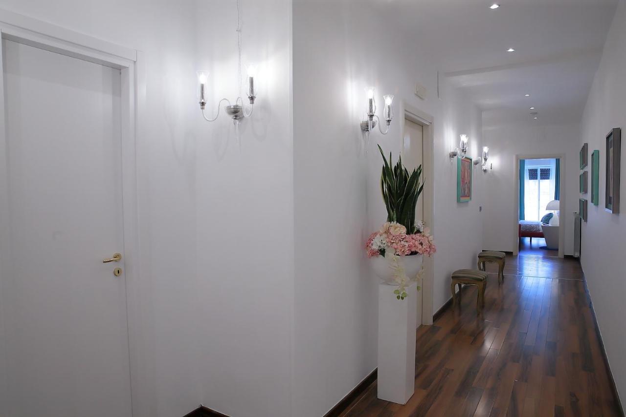 فندق L.T. Savoia Palace & Cavour C.L. باري المظهر الخارجي الصورة